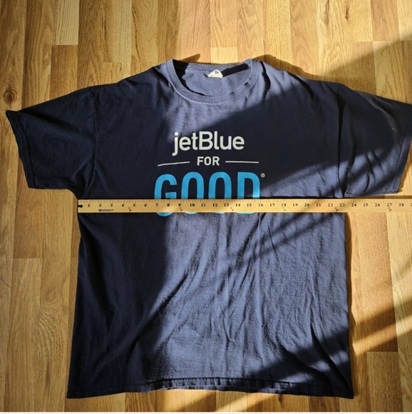 JetBlue for Good Million Hours of Caring Size XL T-Shirt Airline Crewmember Blue - Picture 4 of 9